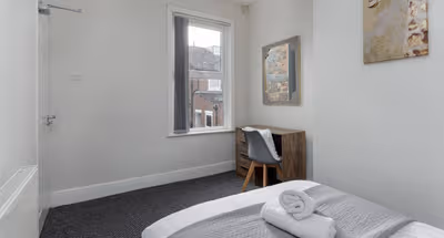 Newcombe House, 3 bedroom free parking