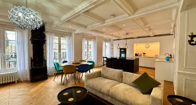 Luxury on Line 4 - 9 - 8 available to the closest metro Strasbourg Saint Denis