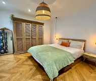 Luxury on Line 4 - 9 - 8 available to the closest metro Strasbourg Saint Denis