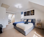 Hayes - Nine Acres Close