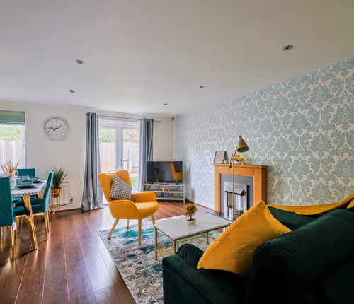 Hayes - Nine Acres Close