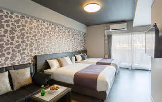 5 Chome Naniwa Apartment