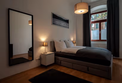 Hofmühlenstraße service apartment