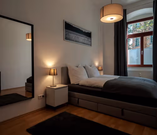 Hofmühlenstraße service apartment