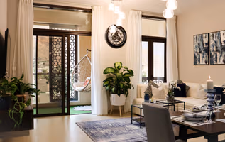 Stylish One Bedroom Apartment with Jacuzzi