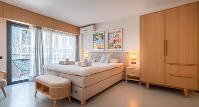 Caterina  Service Apartment