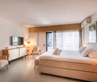 Caterina  Service Apartment