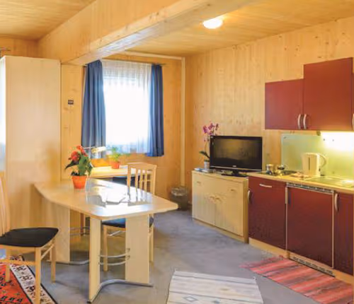 Strasse 52 service apartment