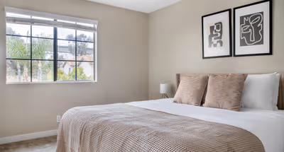 Charmant Dr Apartment