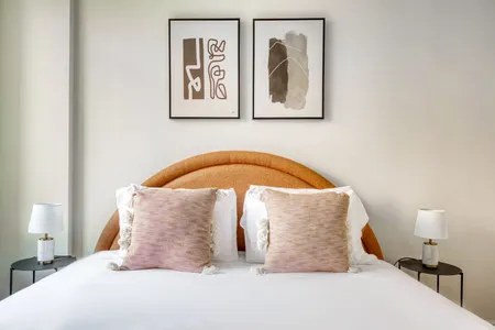 Lexington Ave Apartment