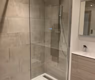 Harlow Apartment