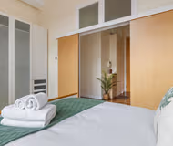 Canary Wharf Views w/ Parking - Birchfield St