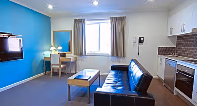 Bay St Serviced Apartment