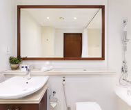 Elegant One Bedroom Apartment in Shemara Tower