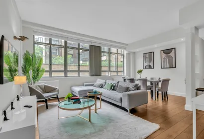 London City Apartments by MySquare