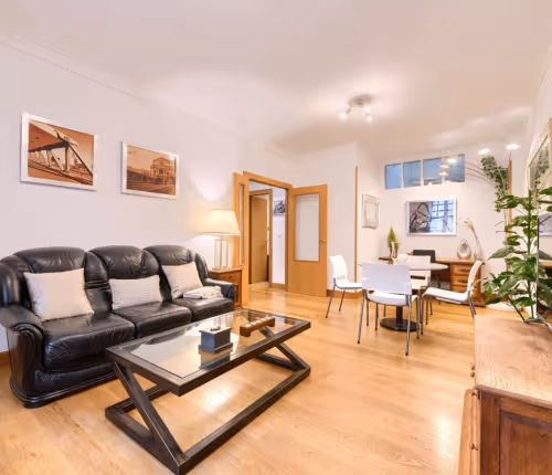 Calle Irala service apartment