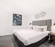 Seven Macquarie  St Serviced Apartment