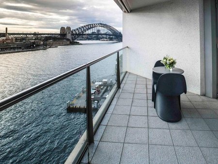 Seven Macquarie  St Serviced Apartment