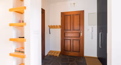 Tractor Service Apartment