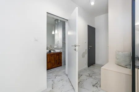 Irys Service Apartment