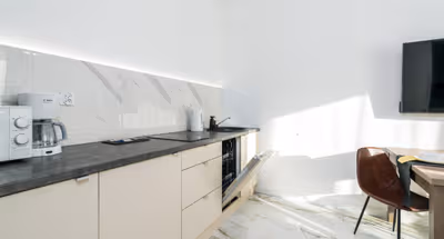 Irys Service Apartment