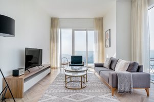 Luxury 3BR Serviced Apartment in Trade Centre