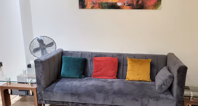 Modern Spacious Apartment With Garden