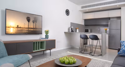 George Eliot St Serviced Apartment