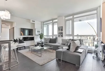 Richmond Nelson Apartment