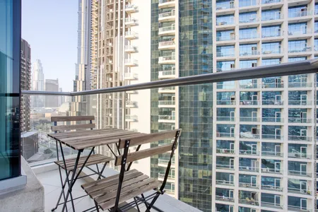 Calm One Bedroom ( IX Floor ) in Burj Views Tower
