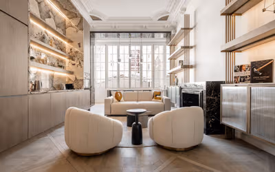 THE JOY OF LUXURY LIVING IN LOUVRE