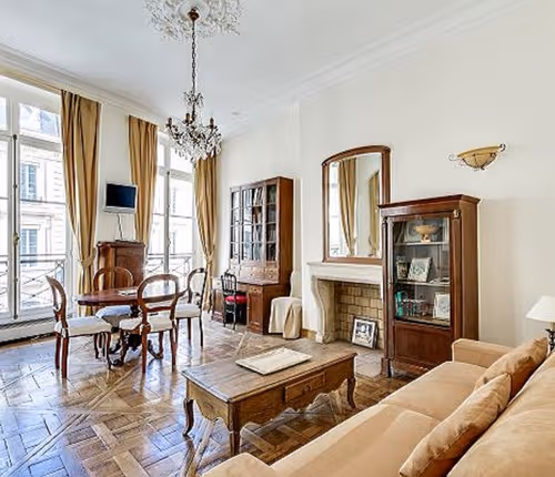 A Haven of Oasis in Louvre Palais Royal