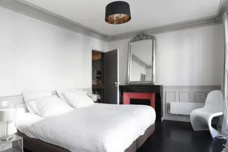 150M2 LUXURY APARTMENT IN A VICINITY TO LOUVRE MUSEUM, TUILERIES GARDEN