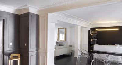 150M2 LUXURY APARTMENT IN A VICINITY TO LOUVRE MUSEUM, TUILERIES GARDEN