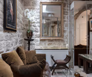 QUAI DE BOURBON- LIFE ON MAGICAL ILE ST LOUIS