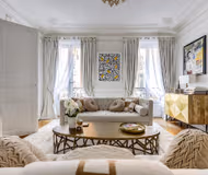 Historic Village Spirit of Rue Passy