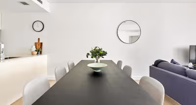 Riley St Serviced Apartment