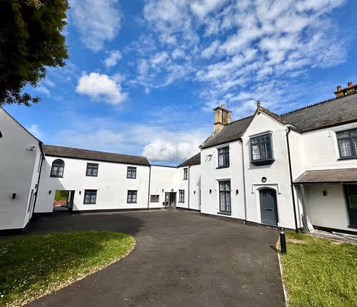 Living area at 130 Taunton Road Apartments