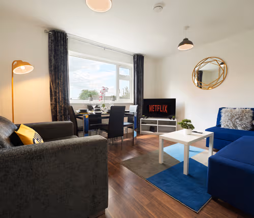 Station Apartment - 2 Bed first floor apartment