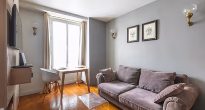 Rue Saint Ferdinand Serviced Apartment