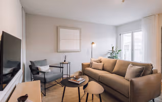 Rua Bento de Jesus Caraça Serviced Apartment