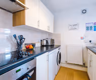 Modern house, city centre, perfect for groups!