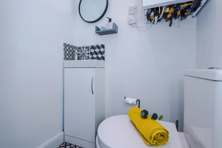 Pristine home with parking, ideal for contractors!