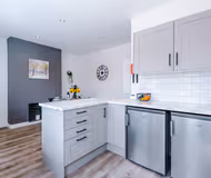 Pristine home with parking, ideal for contractors!