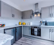 Pristine home with parking, ideal for contractors!