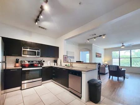 N Braeswood Blvd Apartment