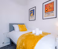 Stylish Home, incredible Location, Sleeps 5!