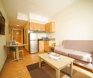 1 Bedroom Premier in Dela Costa