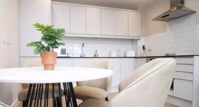 Casablanca Flat 17