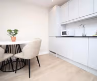 Casablanca Flat 17
